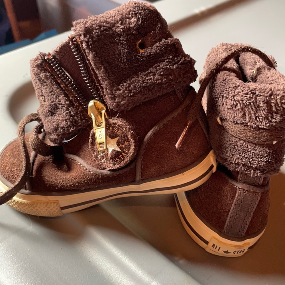 Converse boots